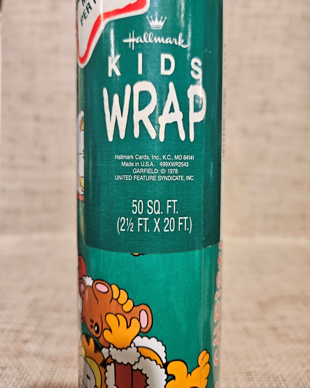 Hallmark Garfield Christmas Wrapping Paper Roll - Gift Kids Wrap - New NOS 1980s