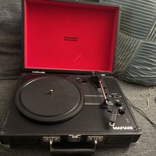Crosley CR8005DBK Cruiser Deluxe 3-Speed Turntable - Black w/ power cord