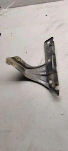 VW TOURAN 1T3 Kotflügelhalter vorne rechts 1.90 Diesel 2006 30543797