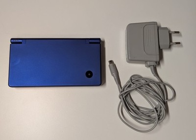 Nintendo DSi Handheld Spielkonsole Metallic Blau Blue + Ladekabel