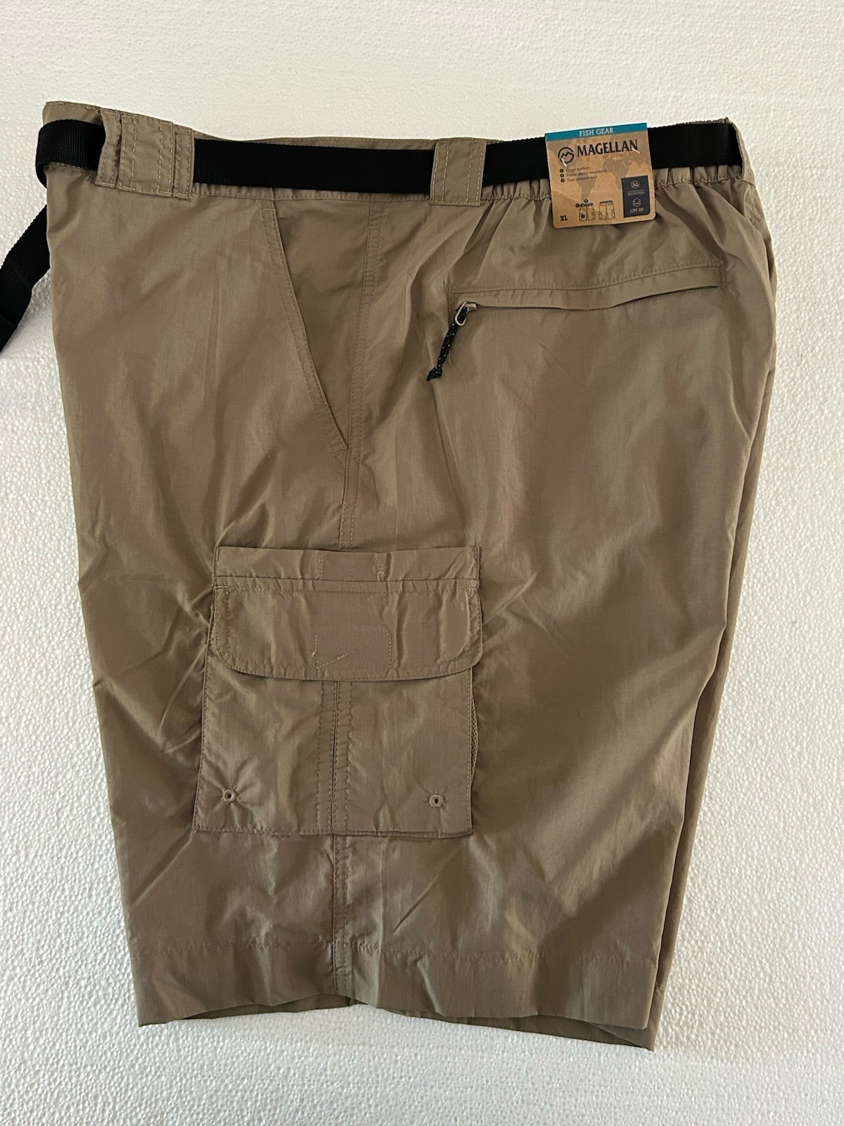 Magellan Fishing Shorts Men’s XL Khaki Water Shorts Cargo Shorts W 4’6” Belt