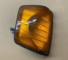 Blinker Blinkleuchte Orange Rechts HELLA ORIGINAL Mercedes W201 190E 190D 190