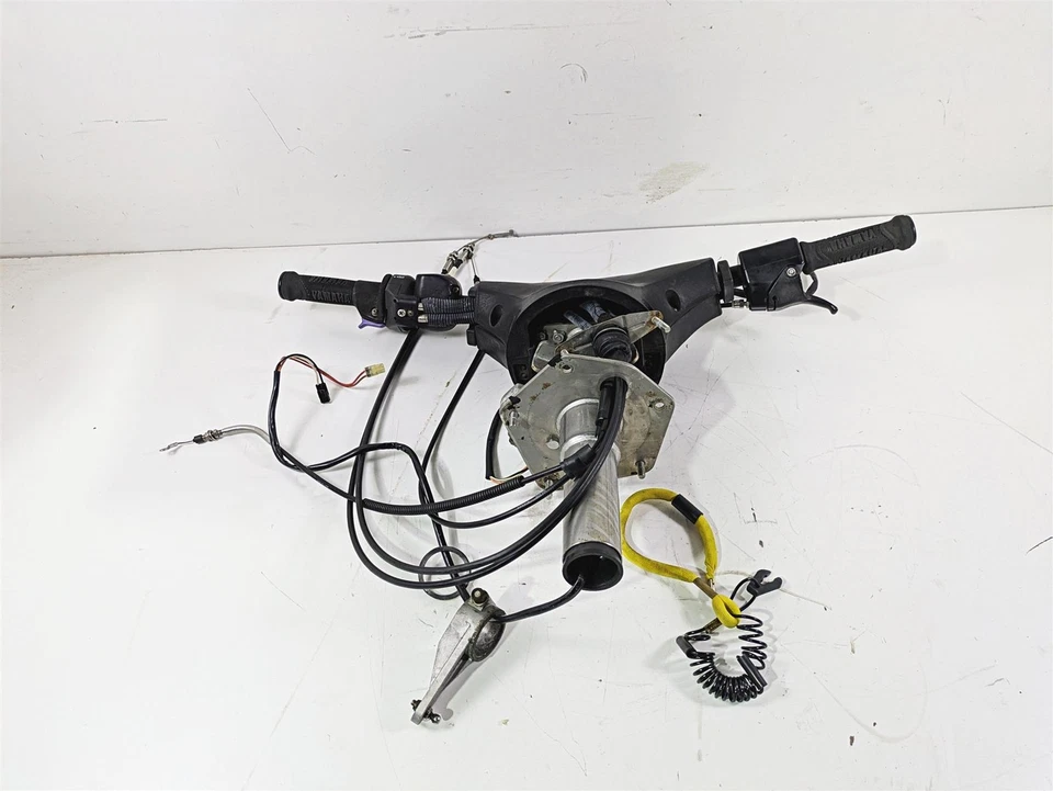 2006 Yamaha GP1300R Waverunner conjunto de interruptores de controle de guidão de direção F1G-61541 - Imagem 2 de 4