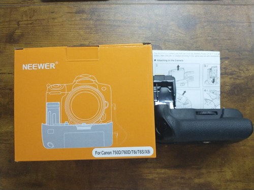Vertikaler Batteriegriff für Canon EOS 760D von Neewer (Batterie benötigt)