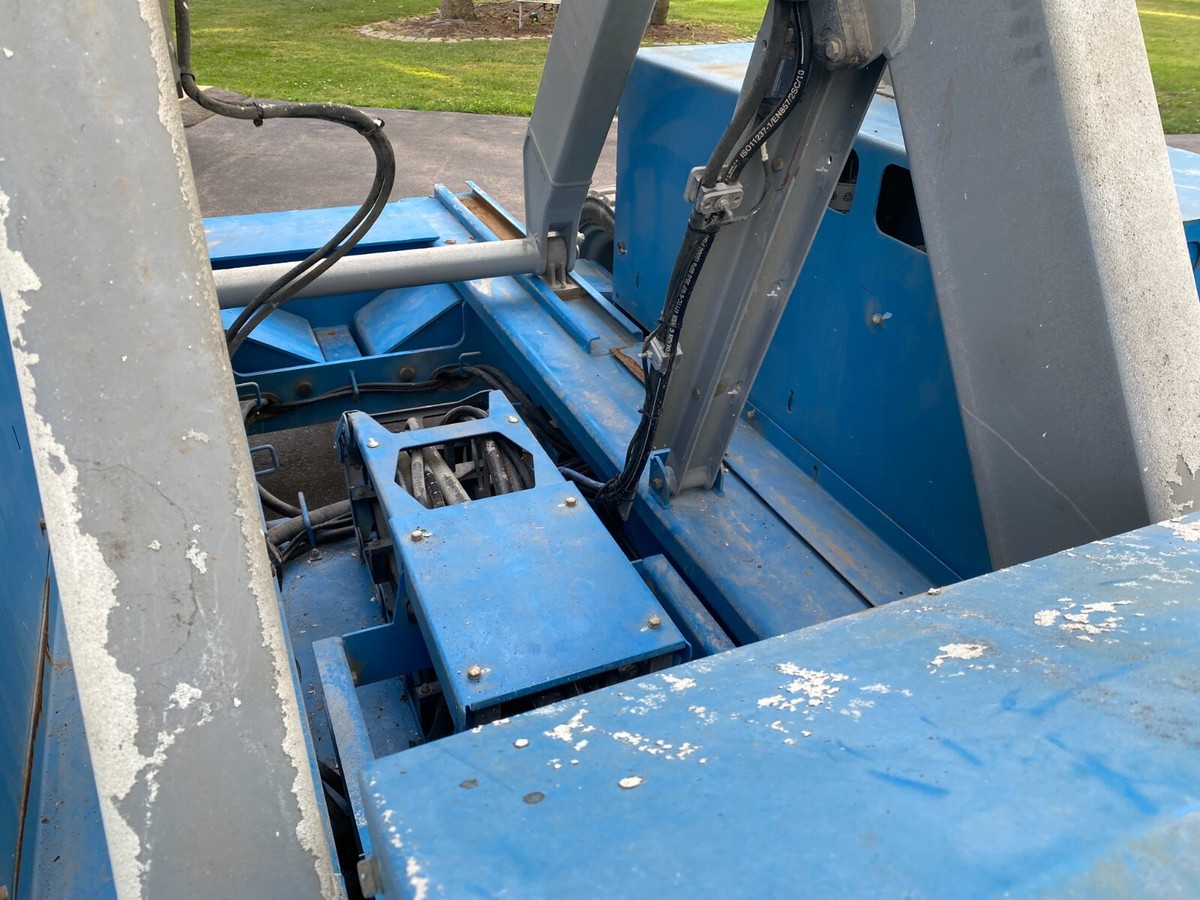 2013 Genie GS-4390 Rough Terrain 4x4 gas/propane 43' Scissor Lift