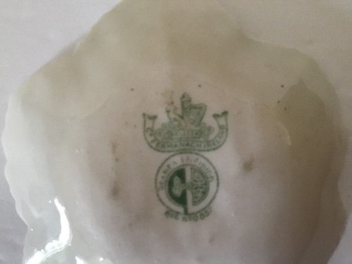 Belleek Leaf Shaped Trinket Dish Made In Ireland Older Green Mark - Picture 2 of 2