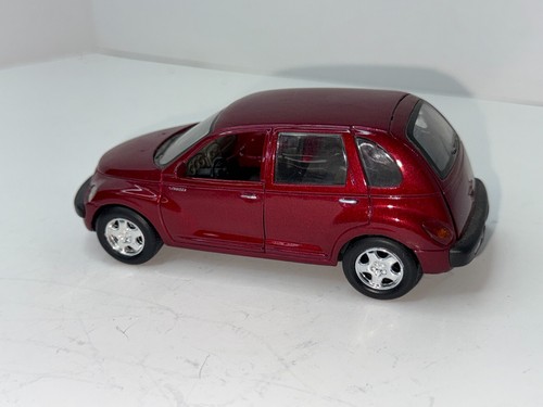 Boley 36640 Chrysler PT Cruiser Motorized Die Cast Metal Car Red 1:32 Scale - Picture 4 of 5