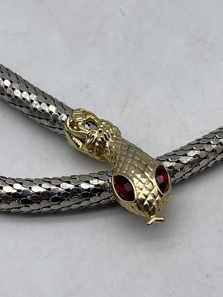 "Collar cinturón serpiente malla DL Auld ojos piedras rojas 42"" largo tono plata tono dorado" Foto 4 de 4