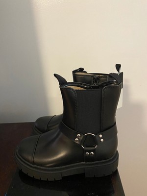 BRAND NEW GIRL'S SIZE 1 ART CLASS BLACK CROSBY BOOTS