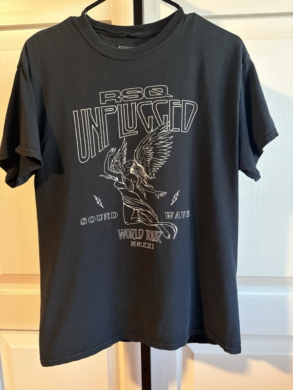 RSQ Men's Black Unplugged World Tour Graphic Print T-Shirt Size M