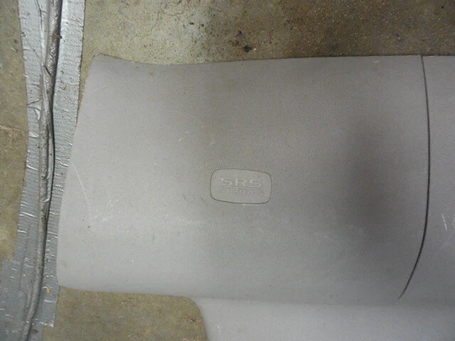 Guarnição de pilar superior direito para driver C compatível com Mitsubishi Galant 2007 - 2012 - Imagem 2 de 4