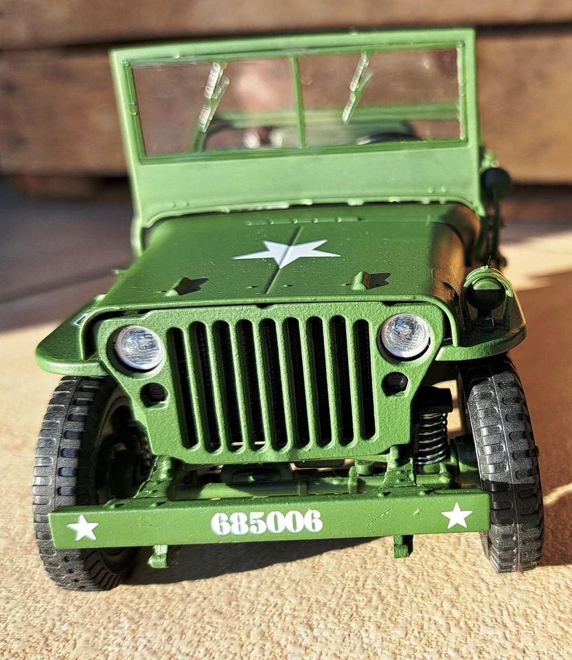 GLX Modèle Jeep Militaire en alliage moulé sous pression Echelle1/18 - Photo 2/4