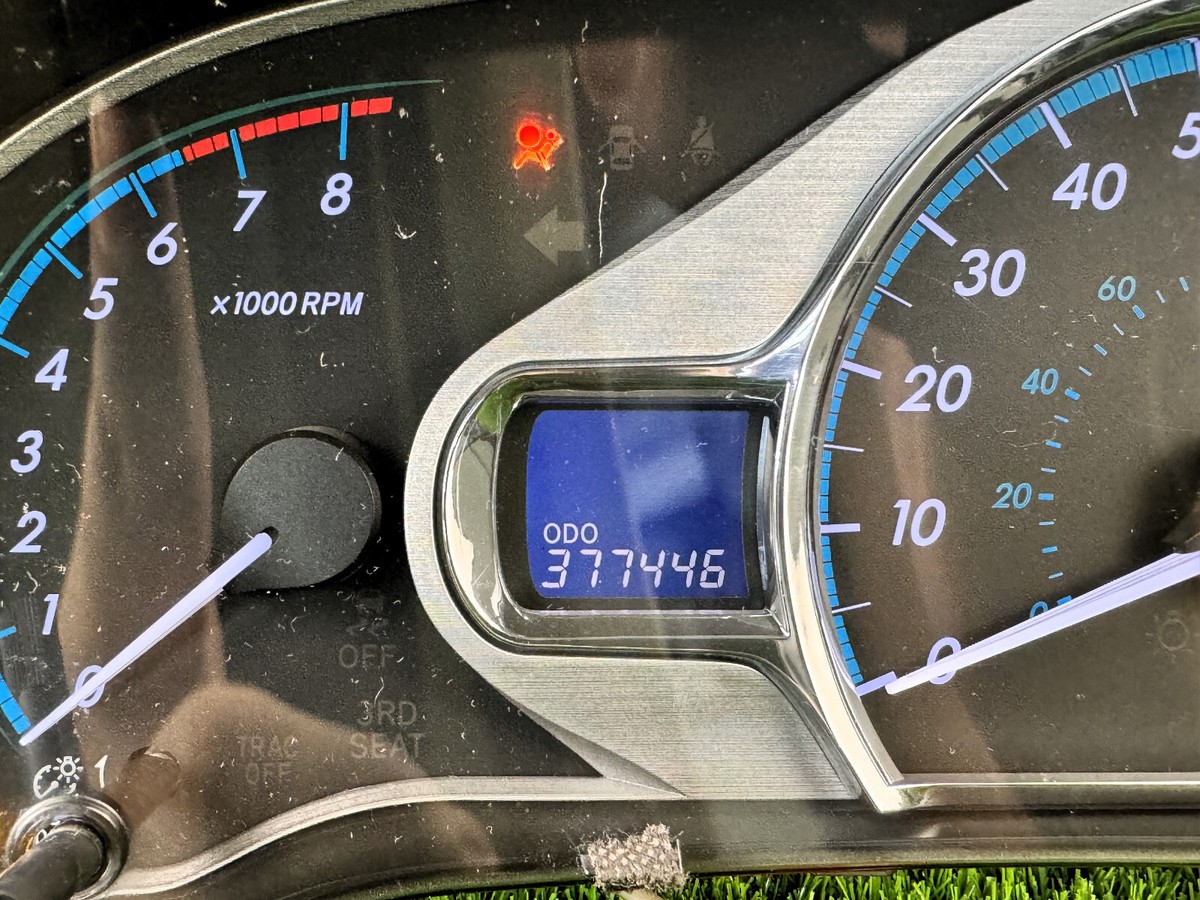Toyota Sienna 2001-2014 cluster speed meter Gauges 83800-08370 Oem