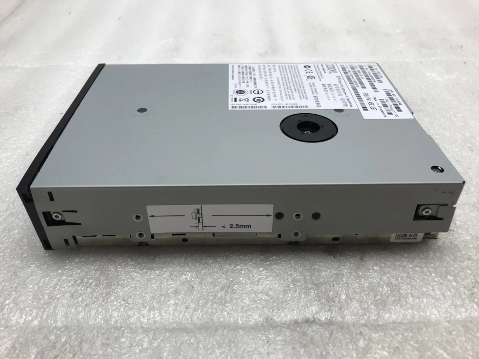 IBM 5746 LTO4 Half High SAS internal Tape Drive 45E1126 45E1127 - Image 3 of 4