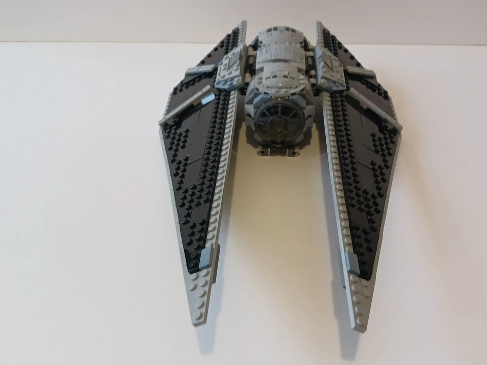 LEGO Star Wars 75154 TIE Striker, photo 4 sur 5