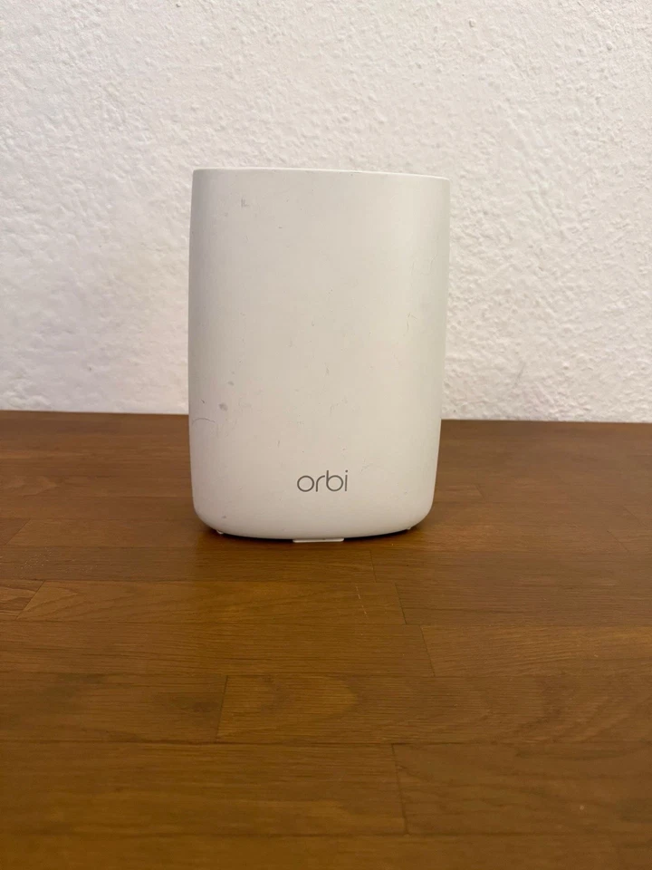 Netgear Orbi RBR50 Router – gebraucht – ohne Netzteil/Zubehör