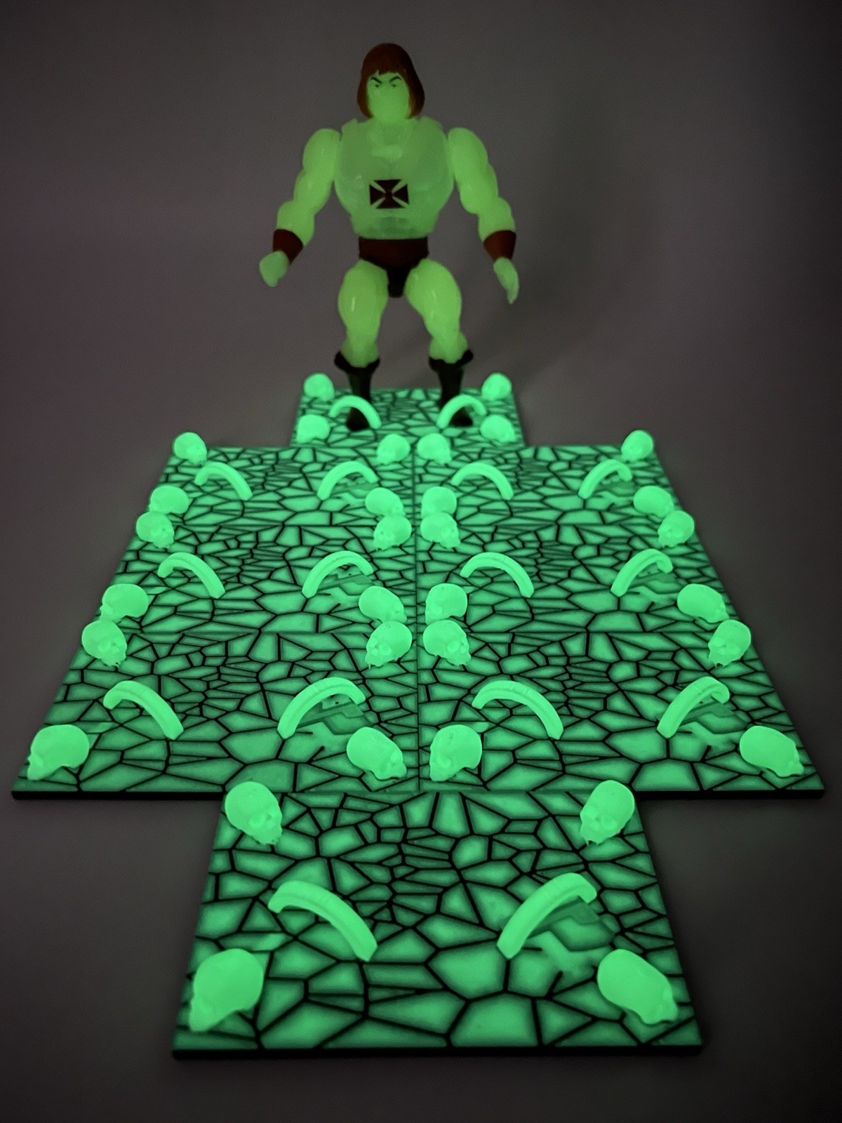 LOT OF 8 GLOW IN THE DARK CUSTOM STANDS FIT 5.5&rdquo; MOTU. SHI