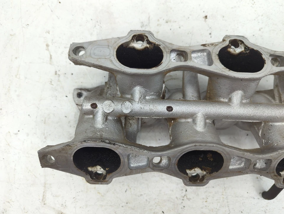 Colector de admisión de aire Mitsubishi Galant 2004-2012 ZHG1O Foto 2 de 4