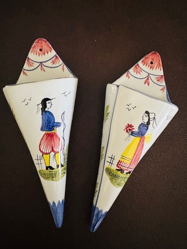 Antique Pair H. B. HENRIOT Quimper French Faience Wall Pockets Vase Matching Set - Picture 8 of 8