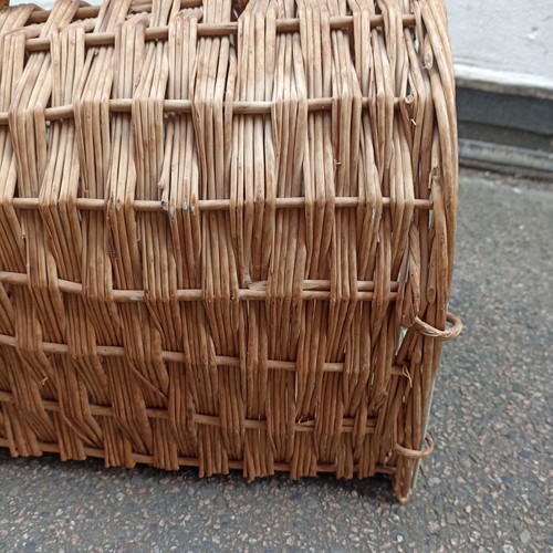 Vintage Wicker Cat Basket Small Cat Pet Travel Carrier - Picture 8 of 14
