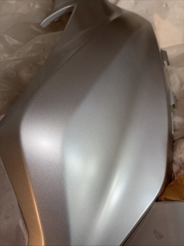 NEW Yamaha OEM SIDE COVER FZ-07 1WS-24139-00-P6 R4S2 - Picture 6 of 8