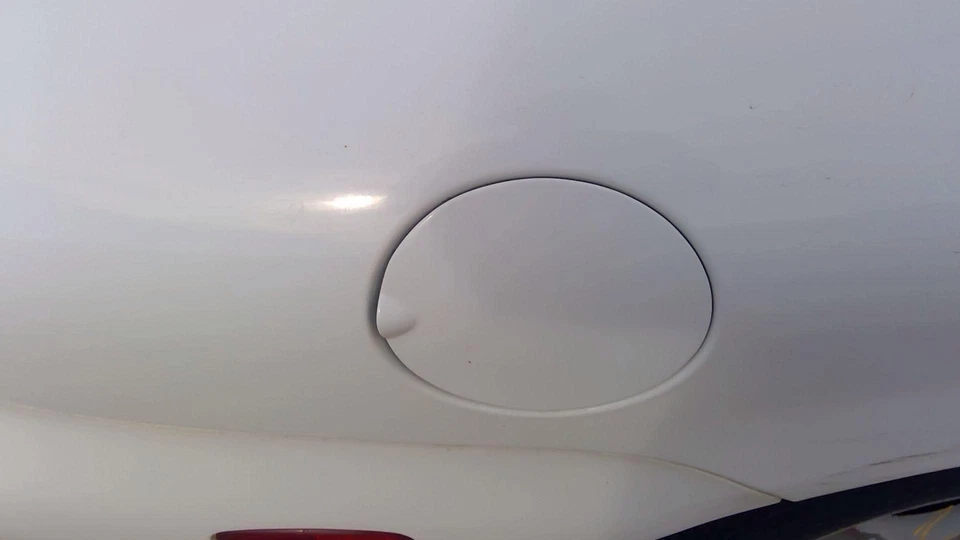 Ford Taurus 1998 puerta del tanque de combustible con bisagra tapa de gasolina fabricante original relleno blanco Foto 2 de 4