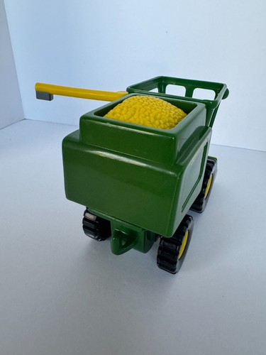 John Deere Combine Harvester Toy RC2 Farm Green Yellow Pretend Play Plastic 7 in - Picture 5 of 11