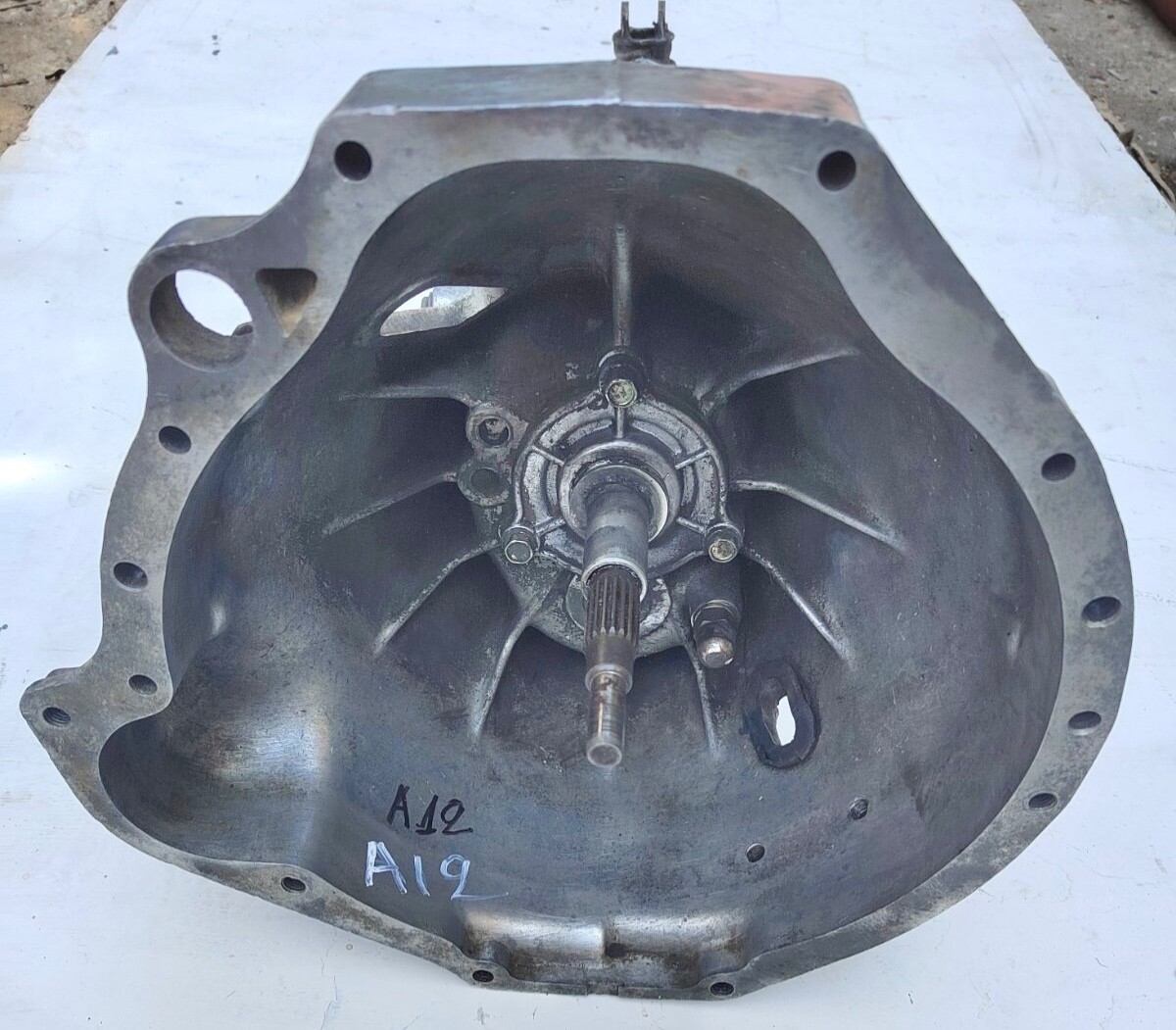 DATSUN B110 GB122 LB120 1200 P/U SDN A12 MANUAL GEARBOX