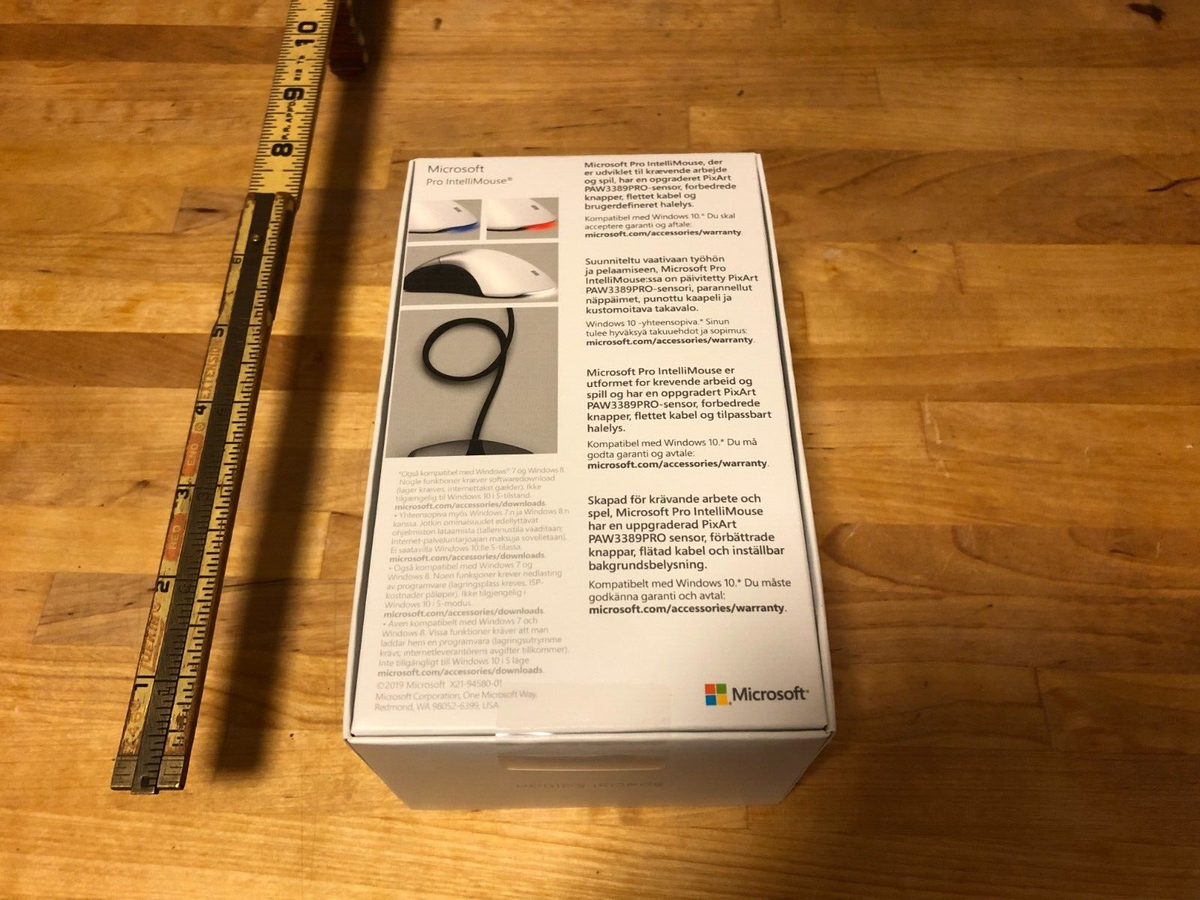 Microsoft Pro Intellimouse wired Optical Gaming Mouse (New in box