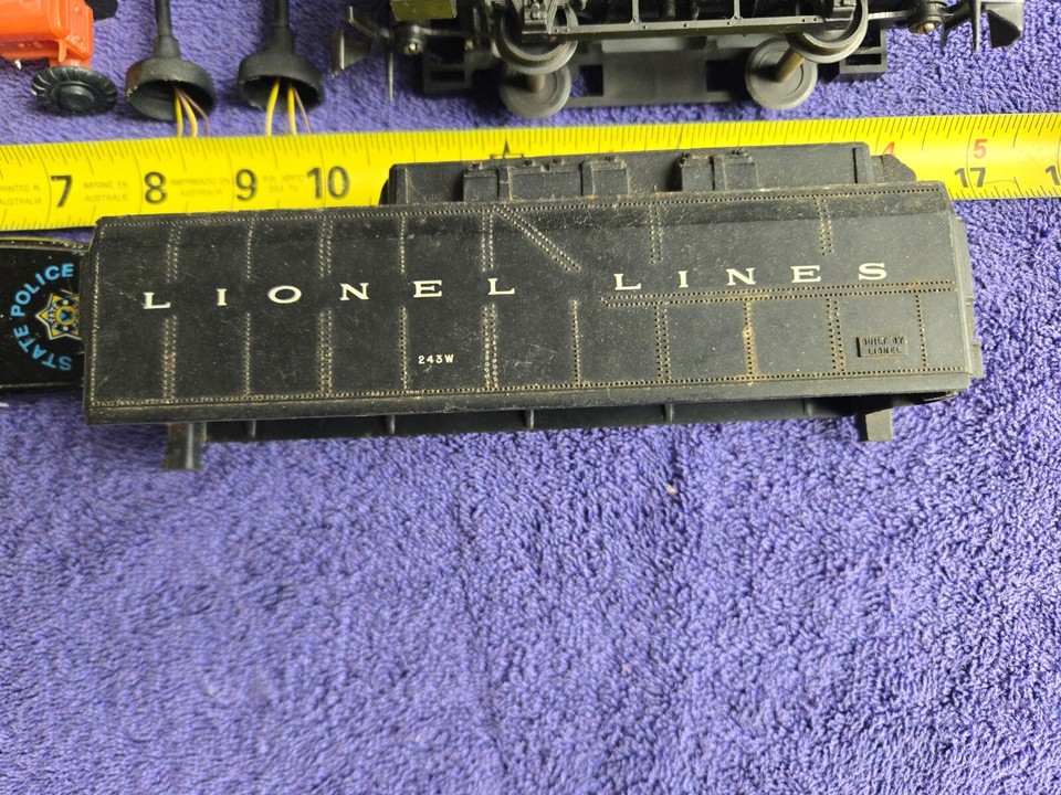 Lionel lines 243w shell steps broken junk lot | eBay