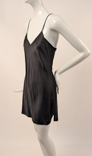 SEXY VINTAGE 1980’S SLINKY BLACK SILK SHORT SLIP W SLIT SIDE - Picture 2 of 4