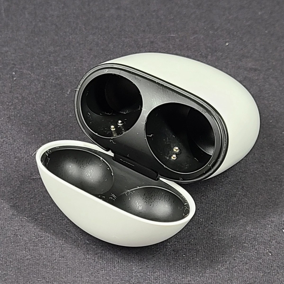 Google Pixel Buds Pro Earbuds Headphones CHARGING CASE ONLY GPX4H 