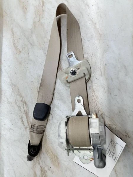 2010 - 2012 SUBARU LEGACY RIGHT PASSENGER SIDE SEATBELT OEM Foto 4 de 4