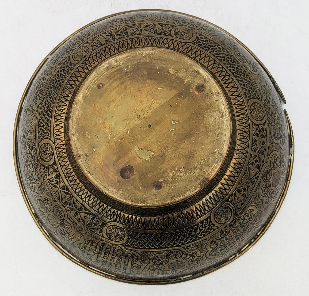 FINE CAIROWARE ISLAMIC MAMLUK REVIVAL BRASS BOWL 19TH CENTURY