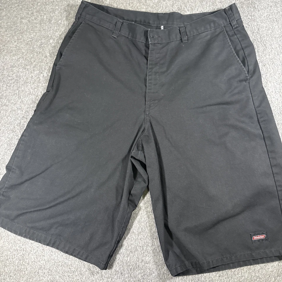 2 PARA HOMBRES 36 DICKIES ROPA DE TRABAJO PANTALONES CORTOS RELAJADOS HOLGADOS CHINOS SKATER JORT Street Thrash Foto 2 de 4