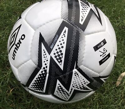 Umbro Football Ball Size 4 Training Soccer Balls SENT INFLATED