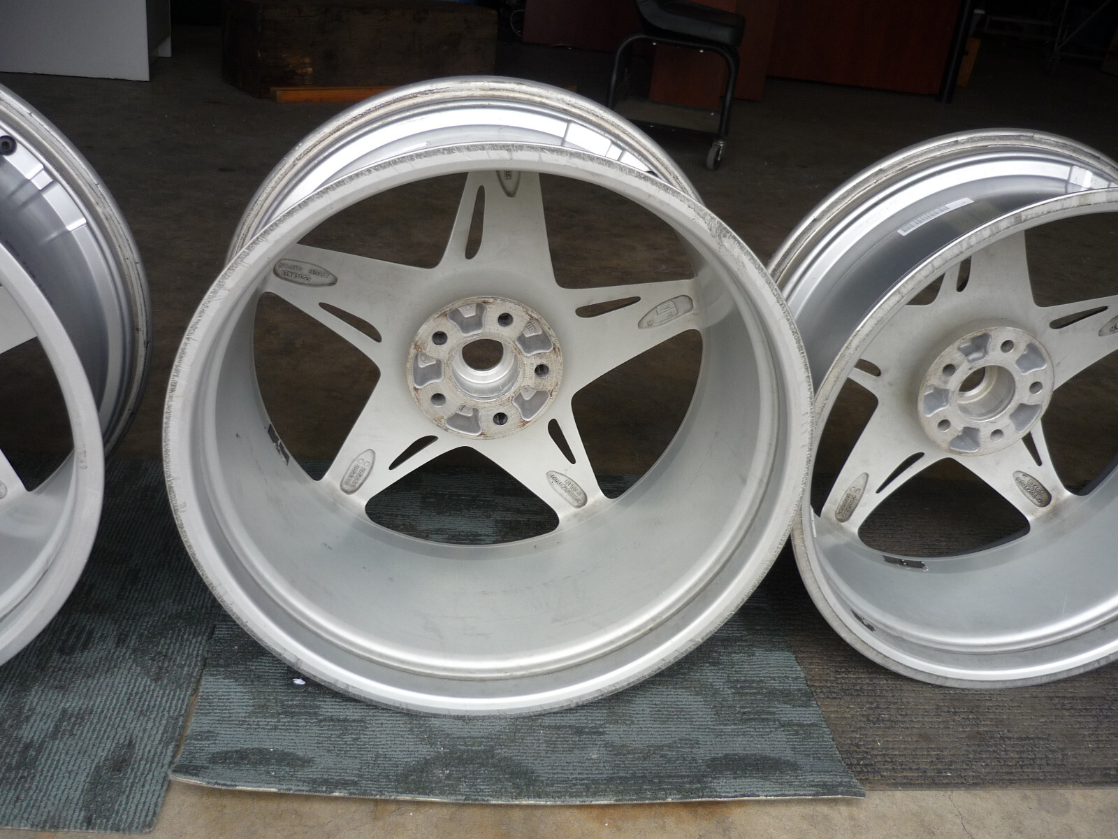 Ferrari 458 Italia, Spider - Front & Rear Wheel Set 20 Inch   P/N 282333-282332