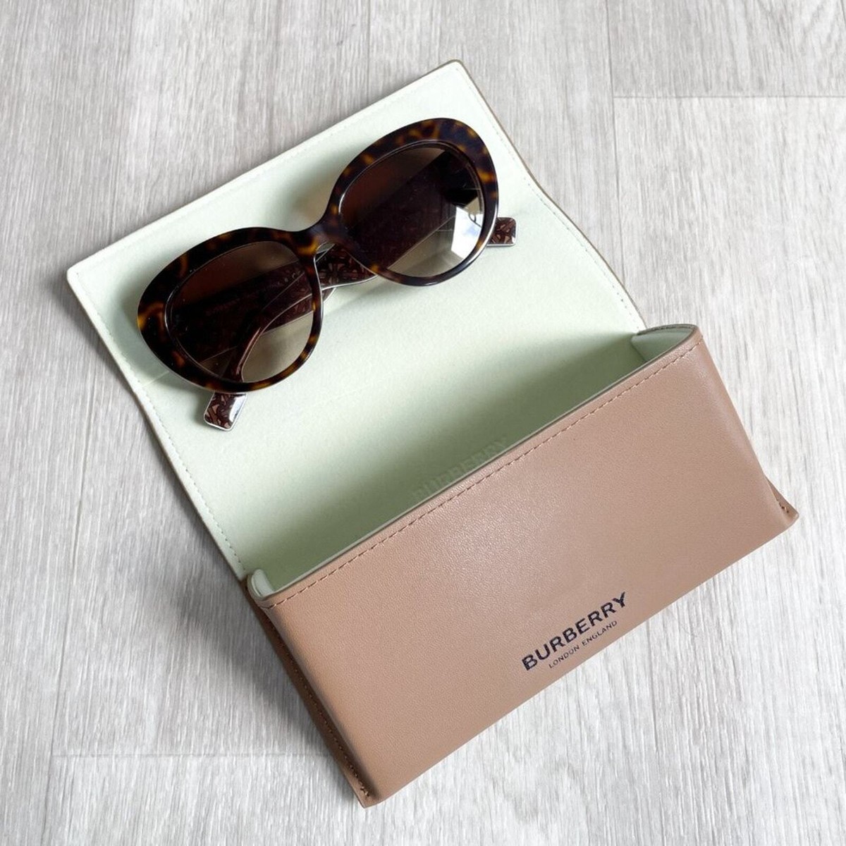 BURBERRY Acetate Round Frame Sunglasses 54mm BE4298 382713