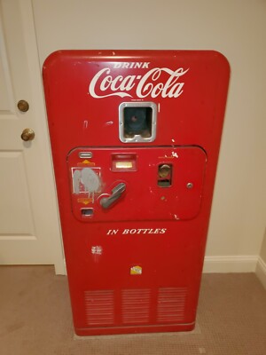 1955 VMC-33 Coca Cola Machine, OPERATIONAL, UNRESTORED, ALL