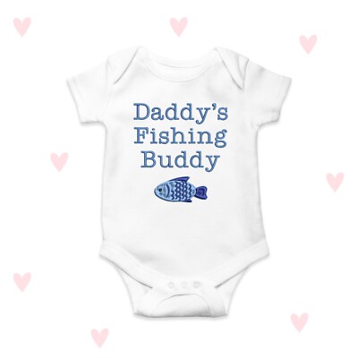 Daddy's Fishing Buddy Baby Grow bestickt süß Fisch Neugeborenes Outfit