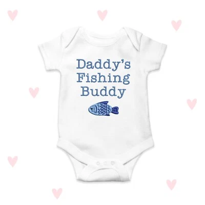 LOVE U LOTS GIFTS Daddy's Fishing Buddy Baby Grow bestickt süß Fisch Neugeborenes Outfit