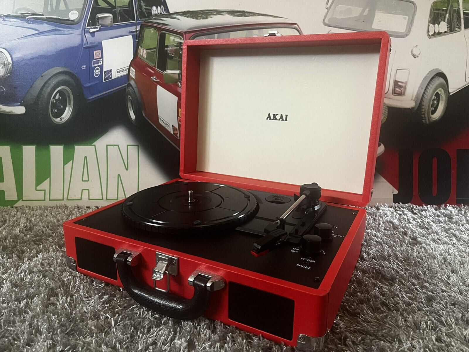Akai A60011NR Bluetooth Rechargeable Vinyl Turntable Briefcase Style