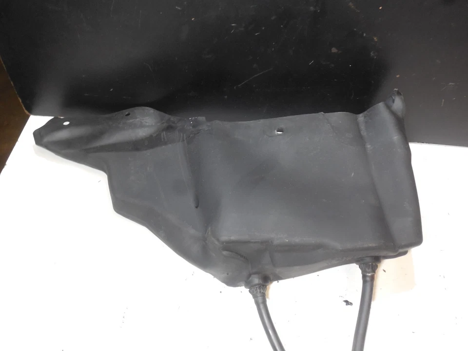 Rear Right Window Drain Box A 2306300467 03-12 Mercedes Benz R230 SL600 SL500 - Image 4 of 4