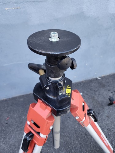 Hilti PUA 32 crank tripod contractors builders tripods, surveying equipment. - Picture 7 of 11