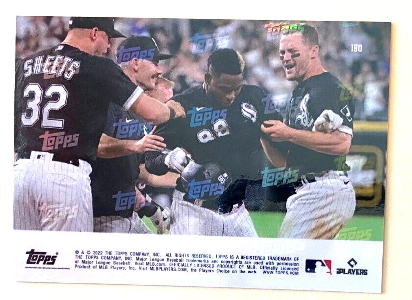 LUIS ROBERT 2022 TOPPS NOW CARD 180 PRINT RUN = 479 CHICAGO WHITE SOX - Image 2 of 2