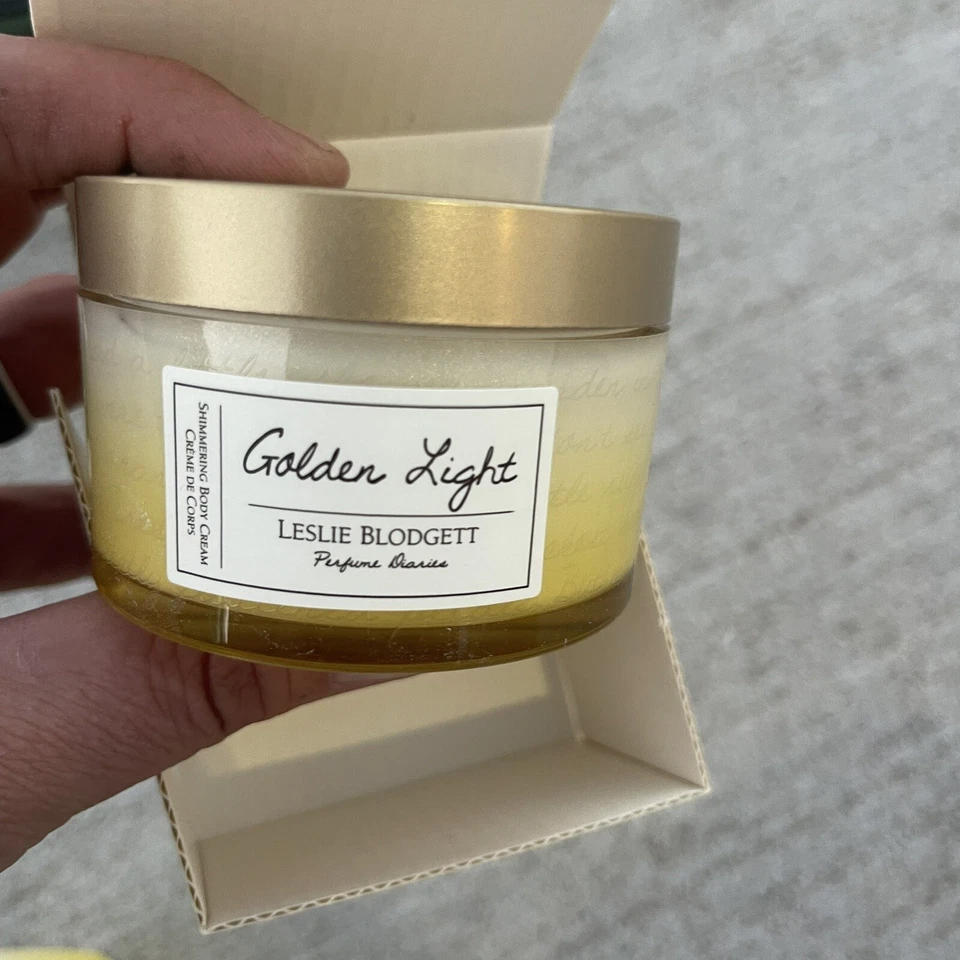 LESLIE BLODGETT ДУХИ ДНЕВНИКИ ЗОЛОТОЙ СВЕТ МЕРЦАЮЩИЙ КРЕМ ДЛЯ ТЕЛА ЛОСЬОН 4,2 УНЦ КОРОБКА - Изображение 4 из 4