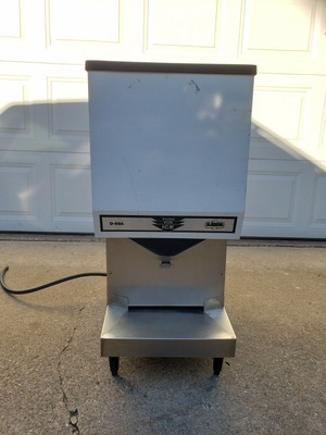 Leer 120Volt D-59A Commercial Countertop Ice Dispenser Good Used Free