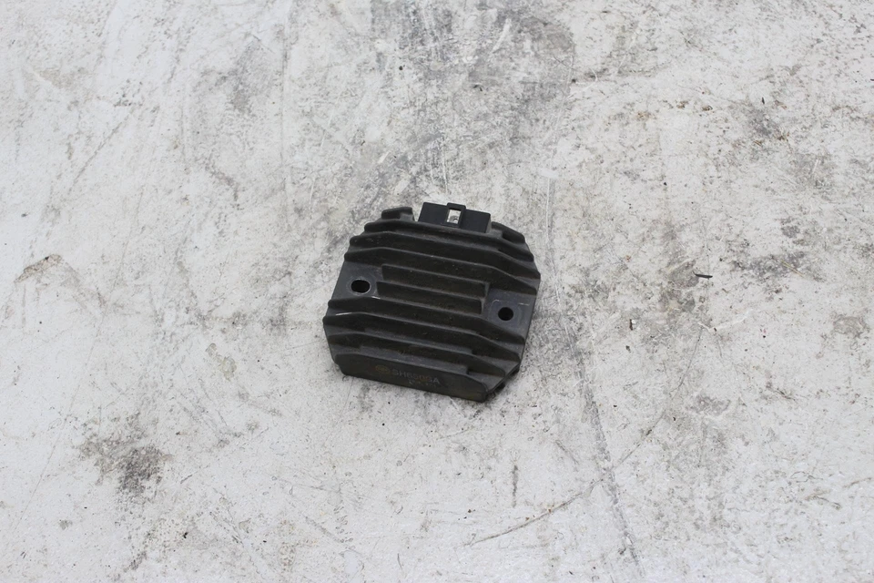 08 09 10 11 12 13 14 15 16 17 18 KAWASAKI KLR650 650 OEM RECTIFICADOR VOLTAJE EL11 Foto 4 de 4