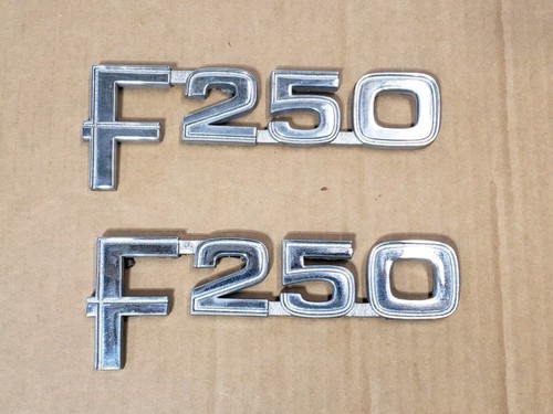 80 86 FORD TRUCK F250 FENDER EMBLEMS LEFT RIGHT PAIR BRICKNOSE