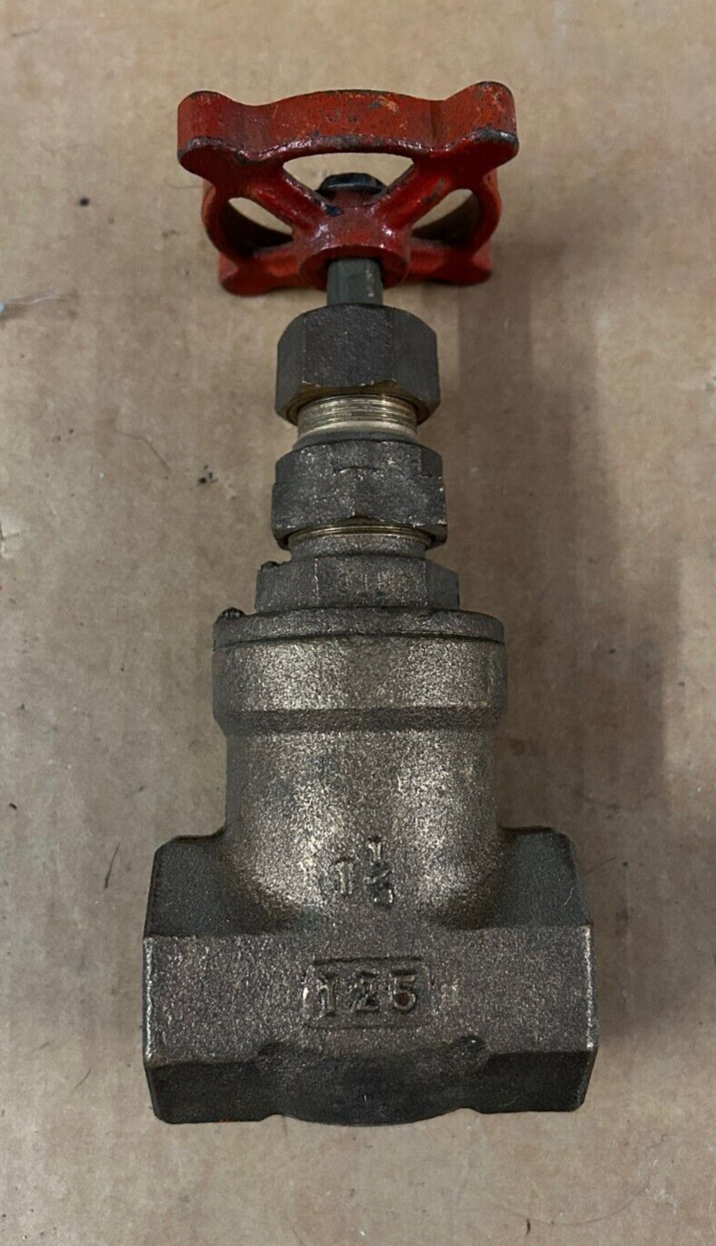 Stockham 1-1/4" Brass Gate Valve Fig B-110 125 Threaded USA made